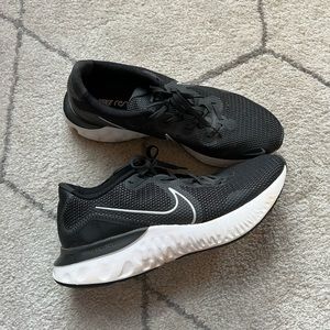 Nike Renew Sneakers